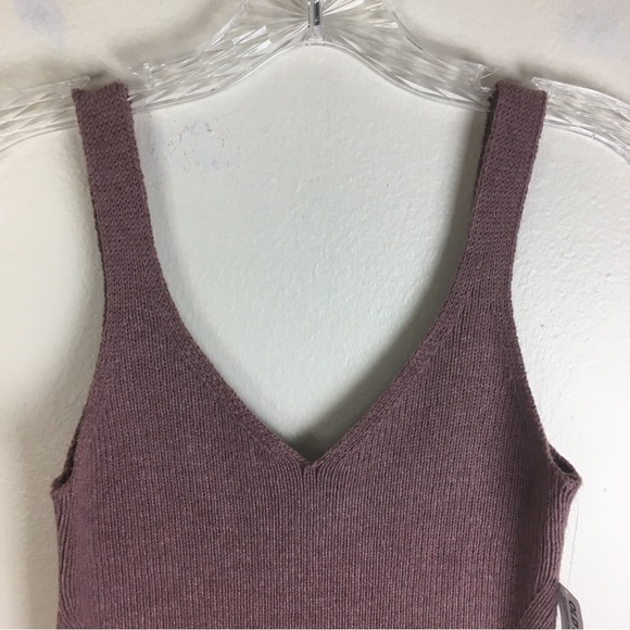 Old Navy V-Neck Knit Sweater Tank Top in Sandy Red - Picture 2 of 10